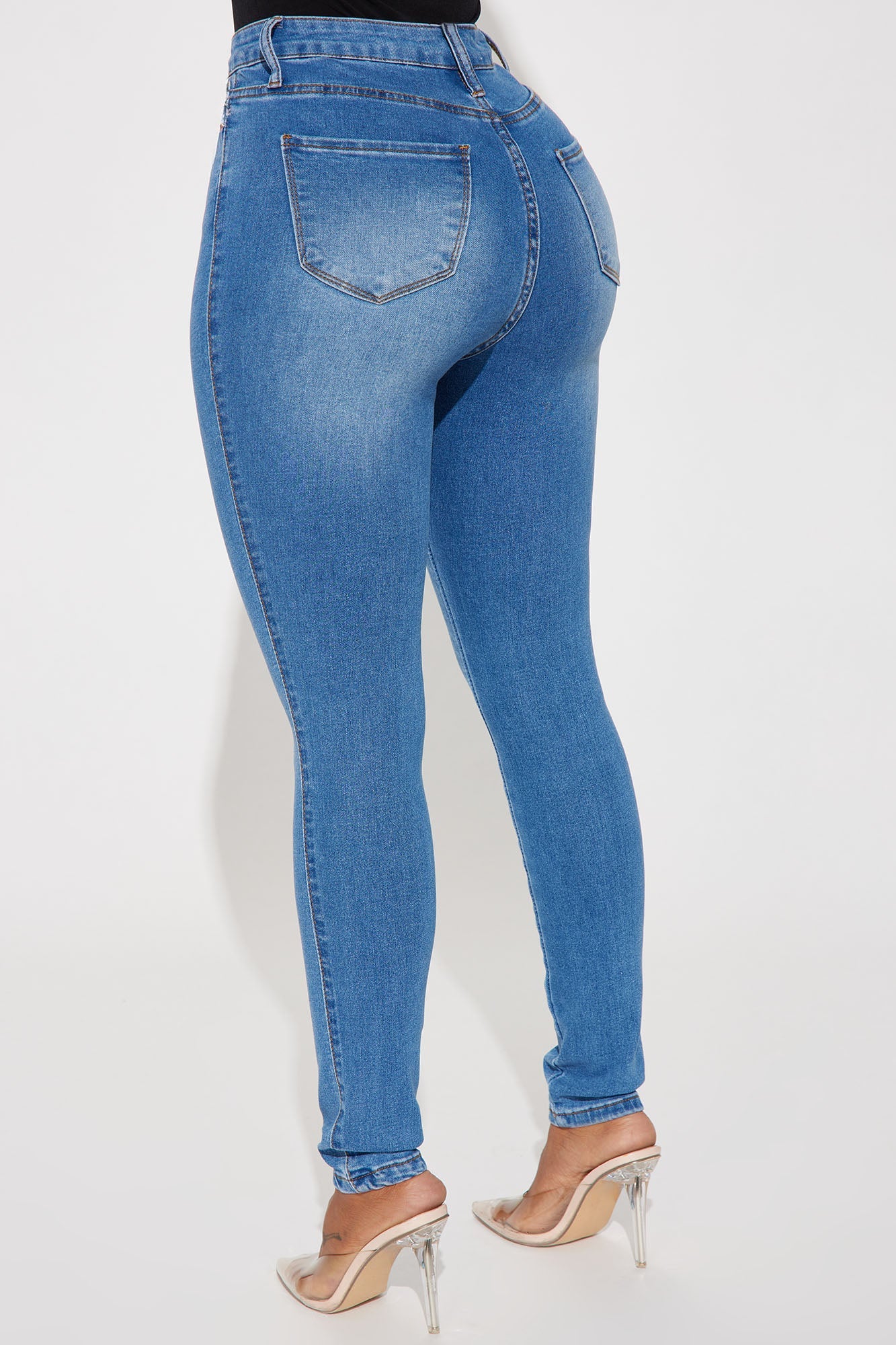 Main Motive Stretch Skinny Jeans - Medium Wash