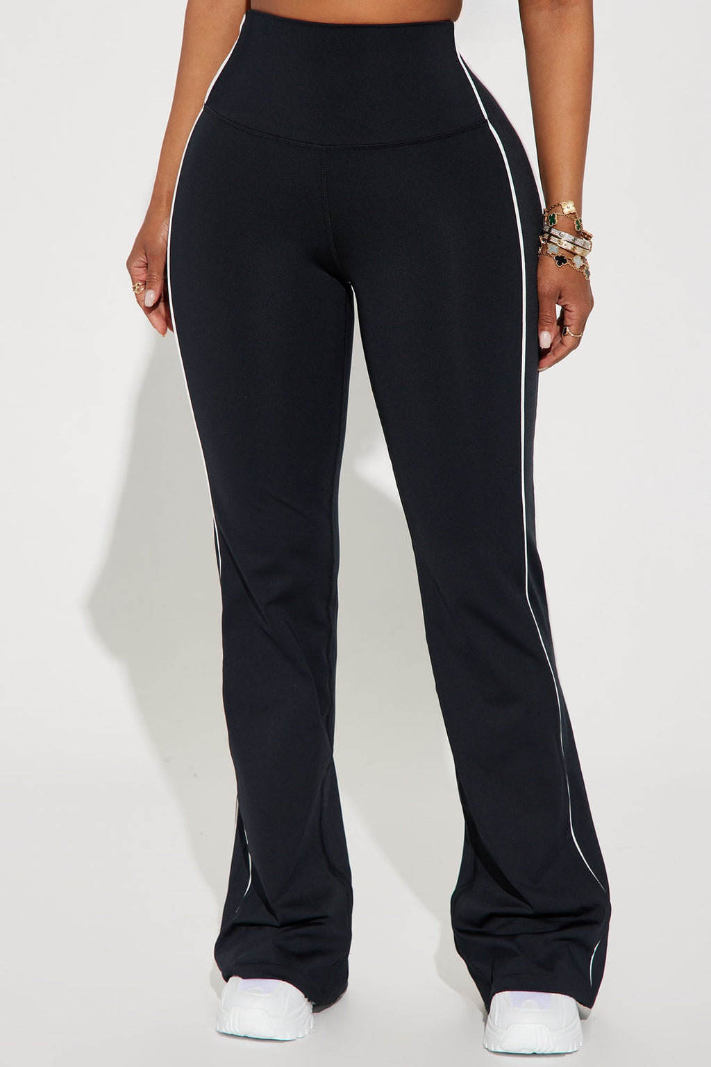 Aligned Elevate Active Yoga Pant - Black