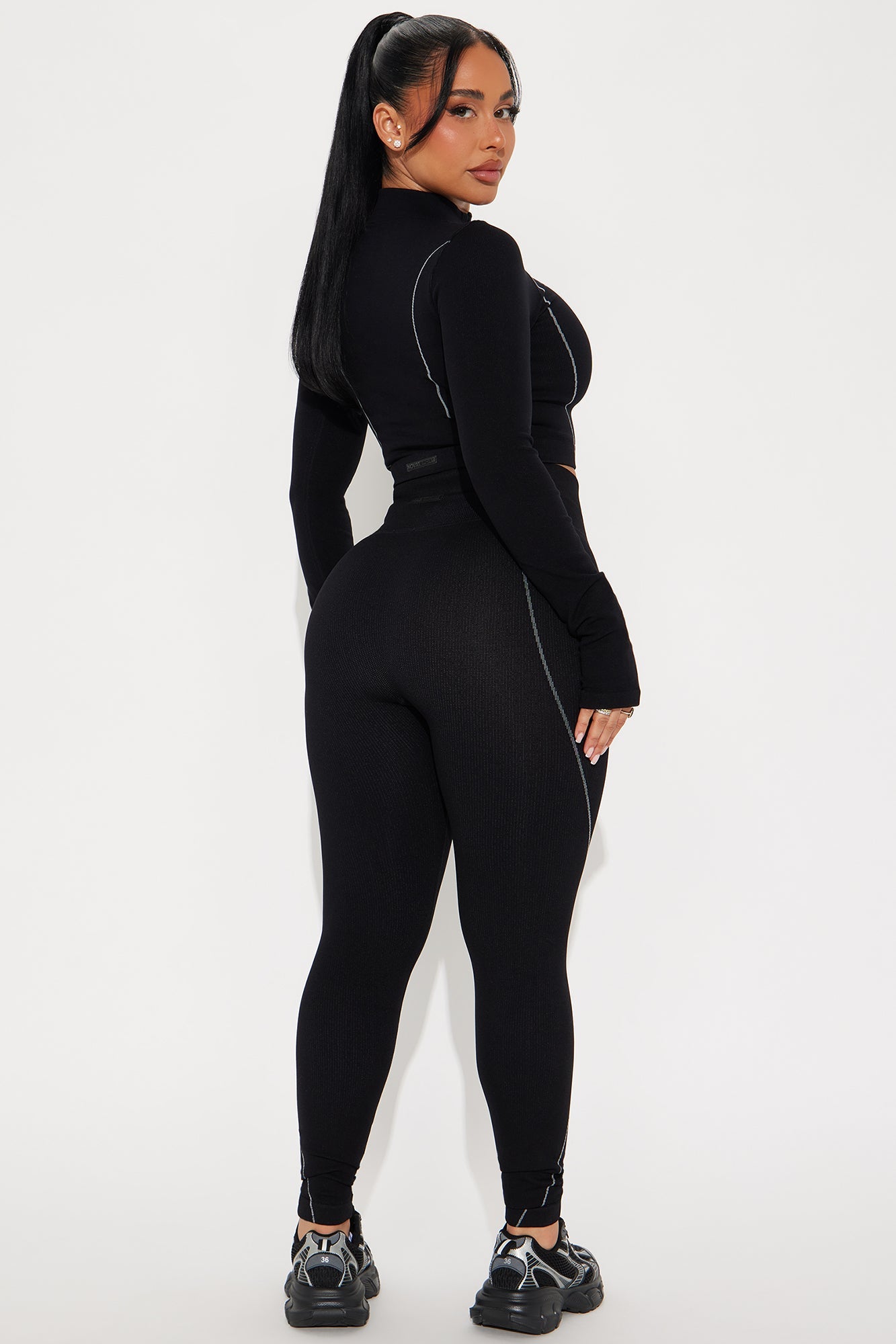 Clean Lines Active Set - Black