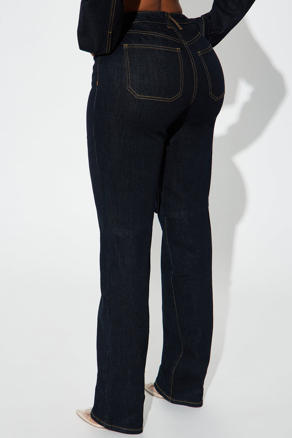 Pinegrove Stretch Straight Leg Jeans - Dark Wash