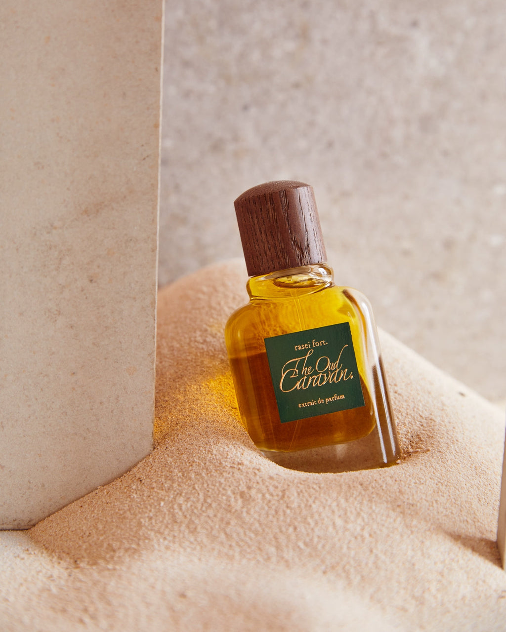 The Oud Caravan Extrait de Parfum 