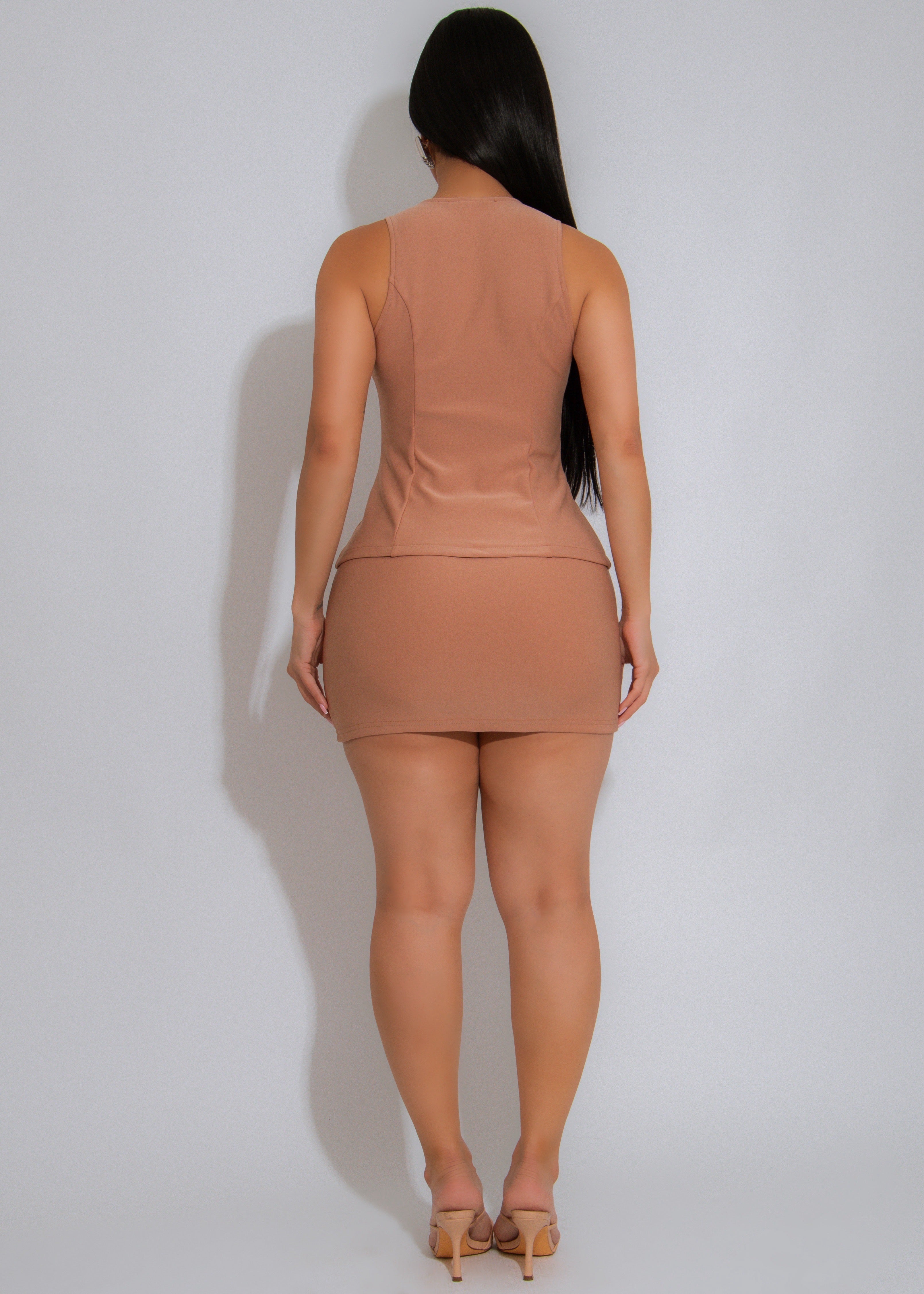 Command Attention Skirt Set Nude