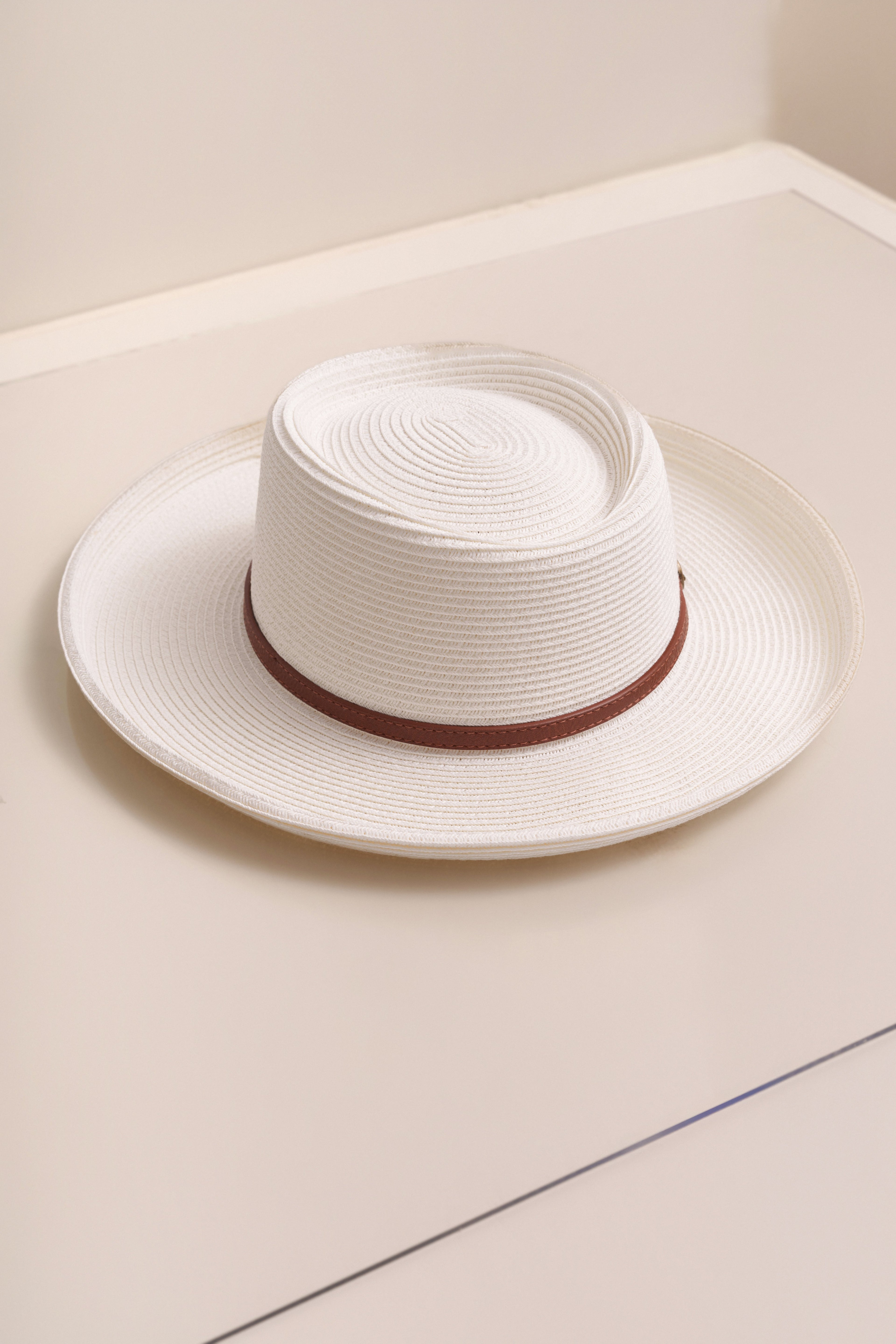White Sunrise Dunes Hat