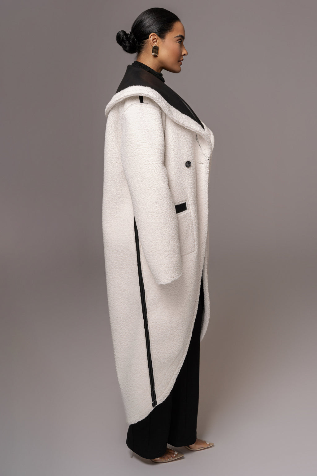 Black Jaida Reversible Teddy Coat