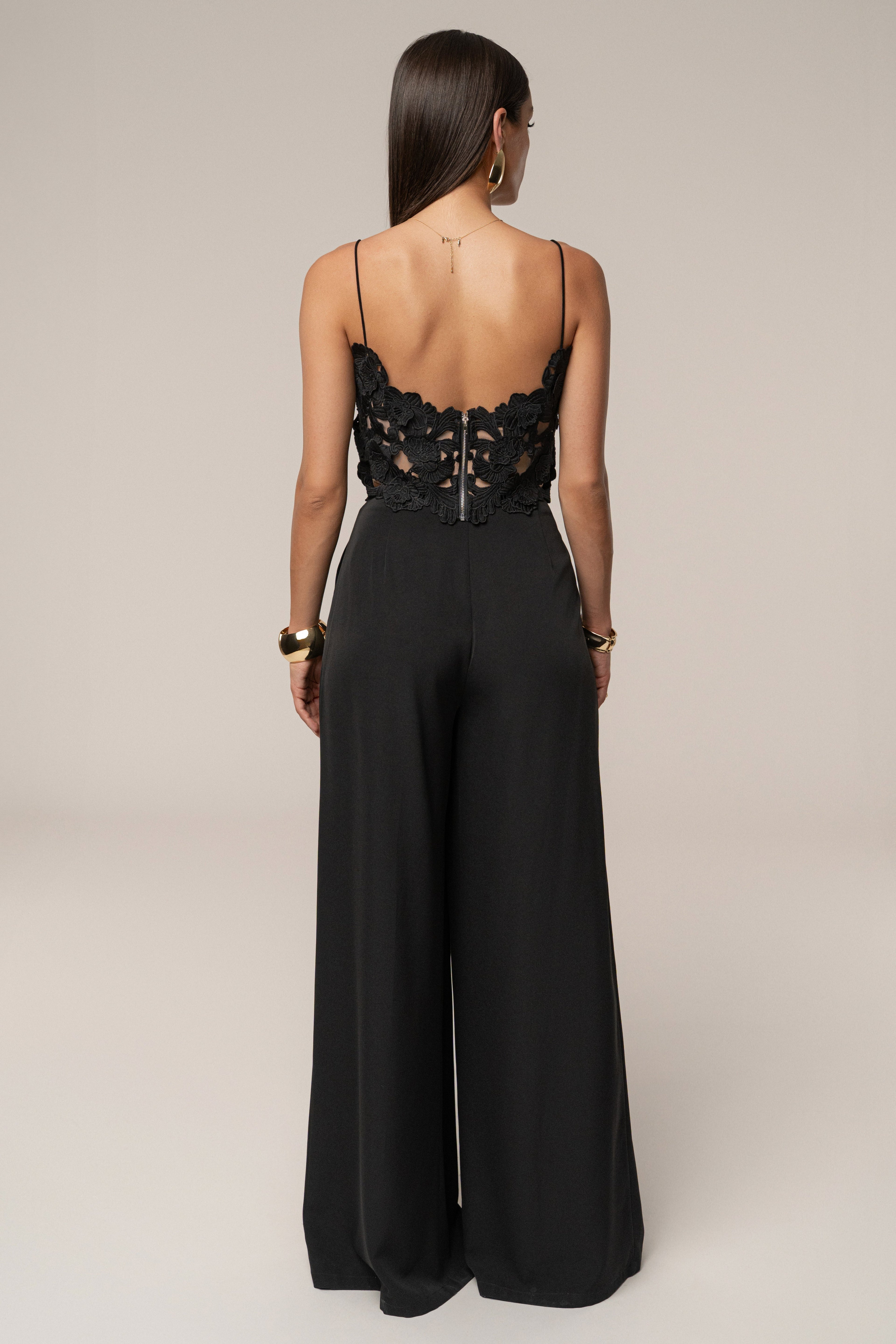 Black Anahi Embroidered Top